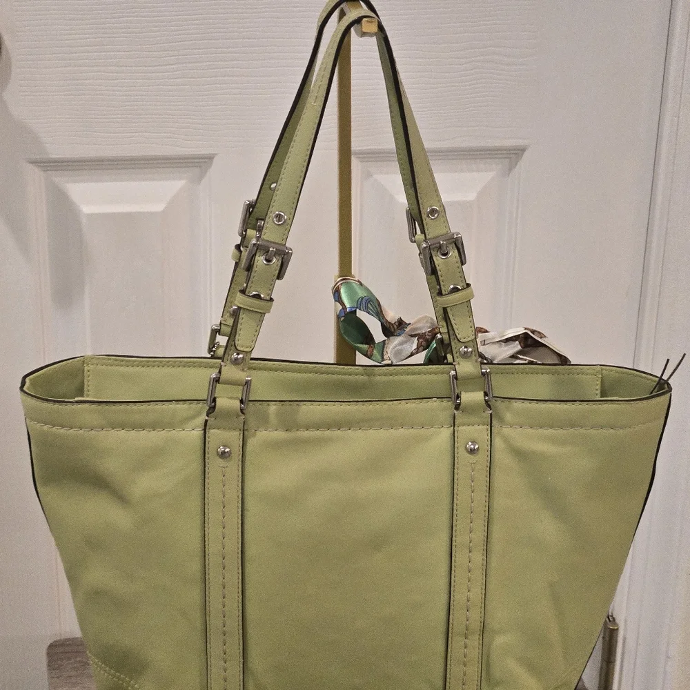 Coach Light Green Leather Tote Bag - Picture 6 of 16
